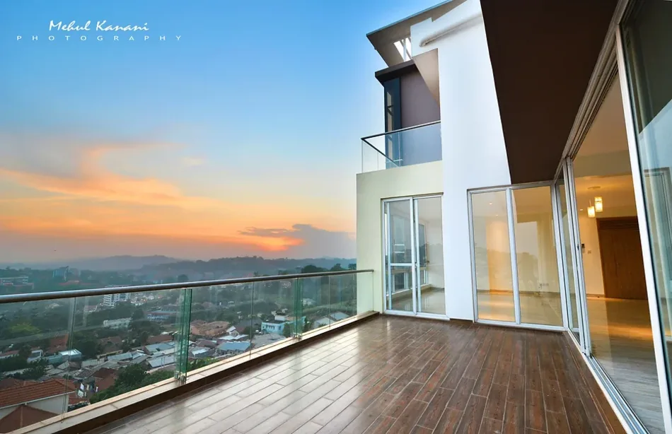 The Royal Palms Mulago Apartments are the finest living Kampala has to offer. Situated in the heart of Mulago, a premium neighbourhood in Kampala, every apartment boasts breath-taking views, large premium living spaces and are kitted out with contemporary furniture to compliment space.